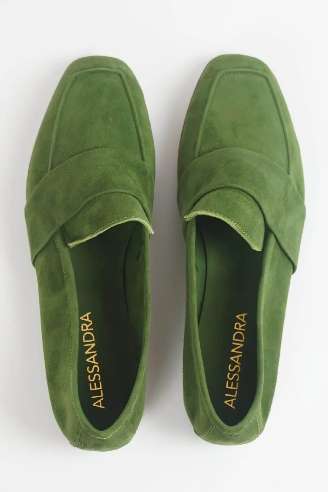 Art. 06 Loafer in Suede Verde