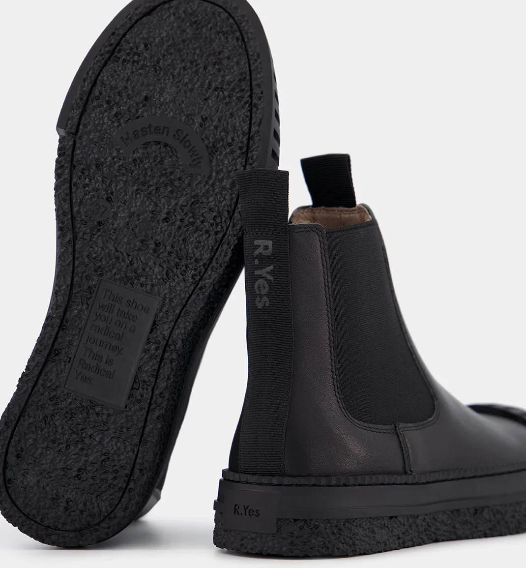 Barbar Chelsea Boots | Black Leather