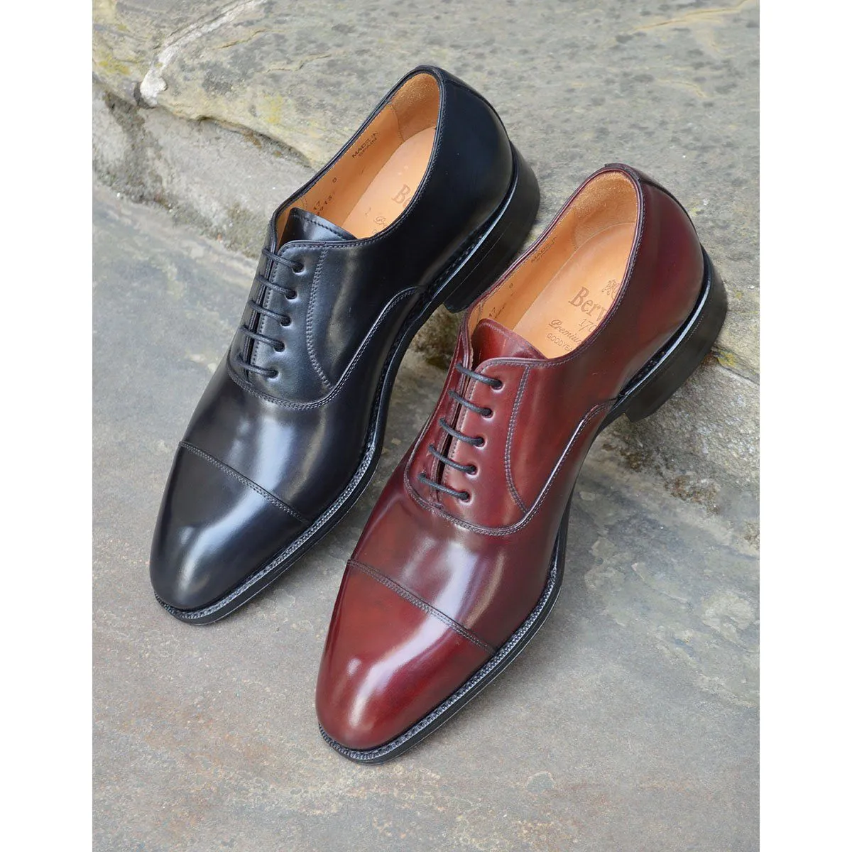 Berwick 1707 Premium Grade Cordovan Straight Cap Oxford (5217)