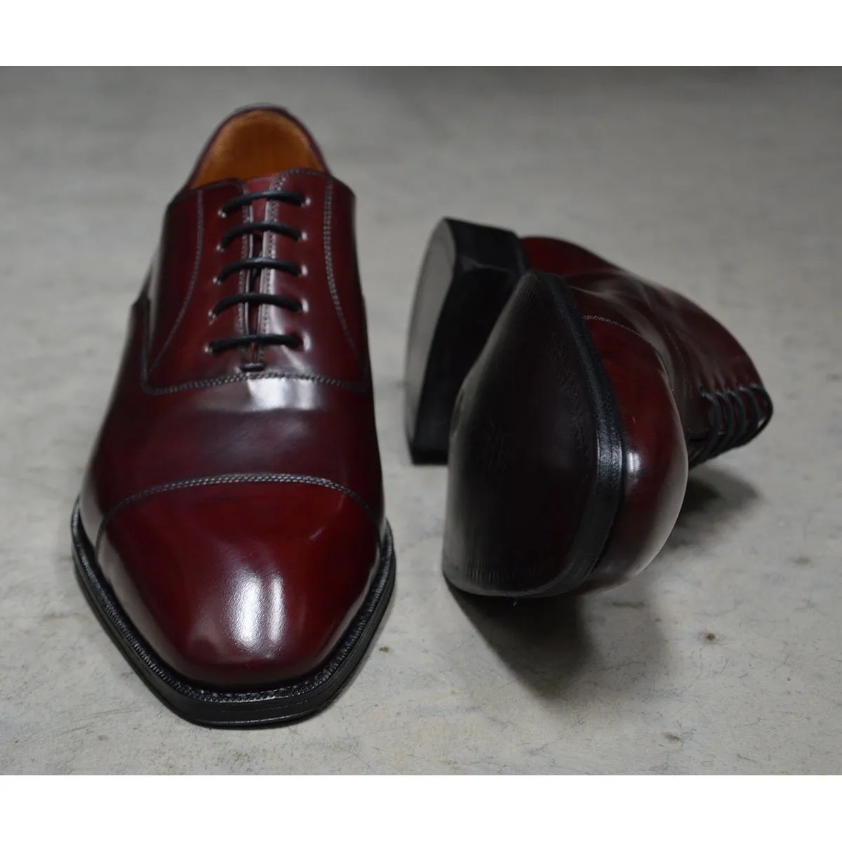 Berwick 1707 Premium Grade Cordovan Straight Cap Oxford (5217)