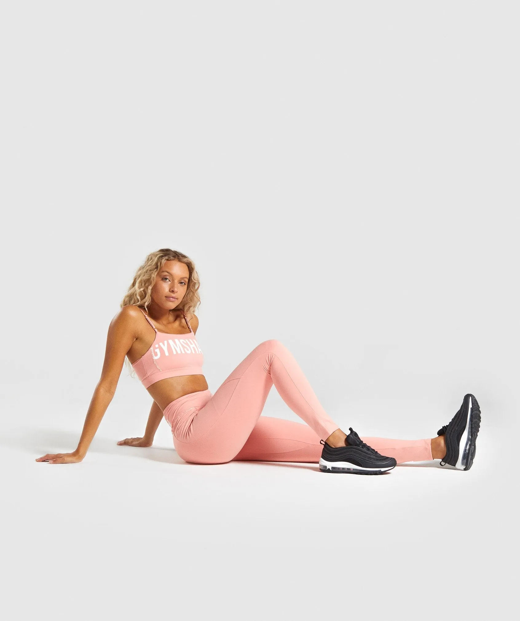 Gymshark Recess Sports Bra - Peach