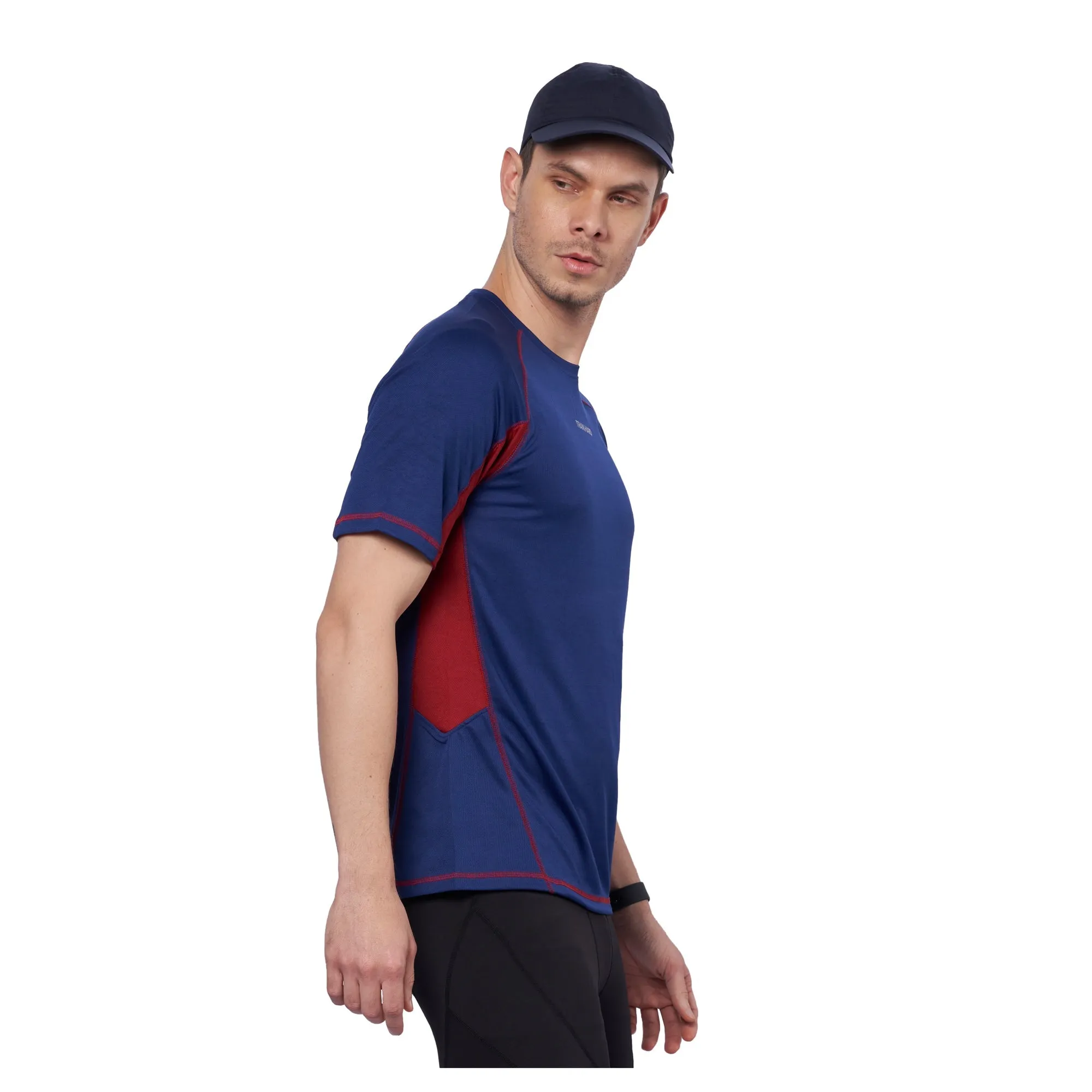 Men's Training T-Shirt with Flat Lock Details