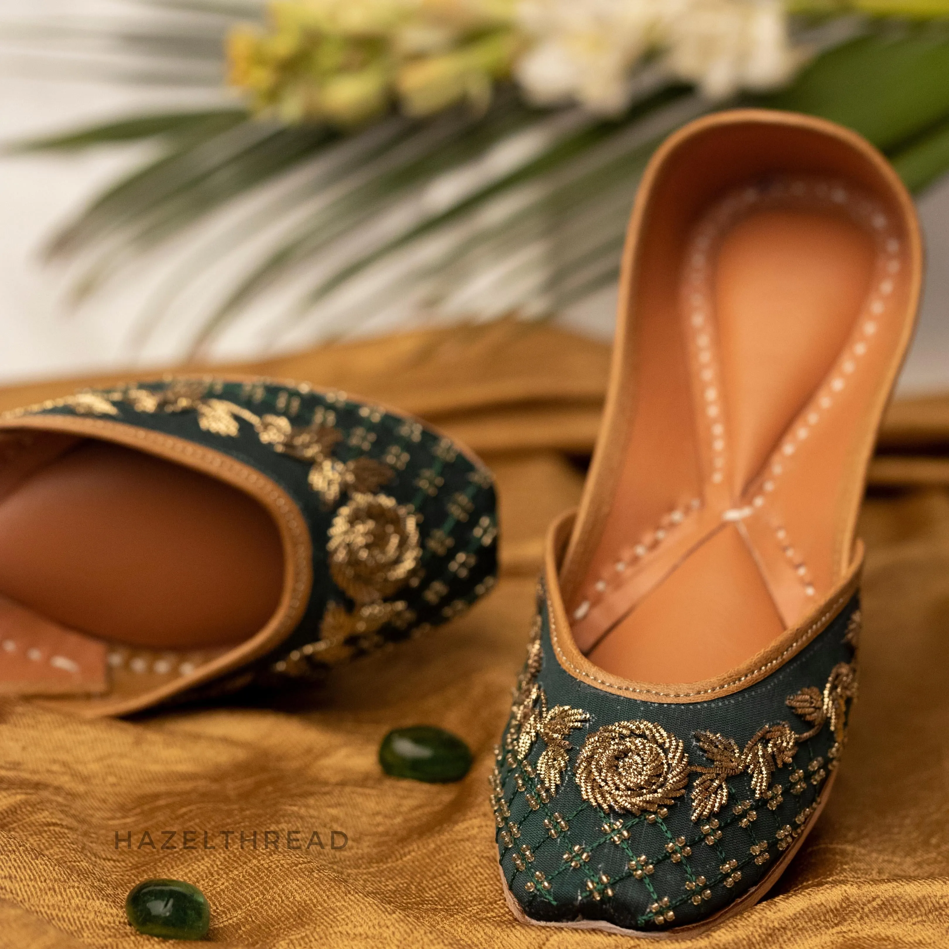 Ruhi Emerald Green Juttis