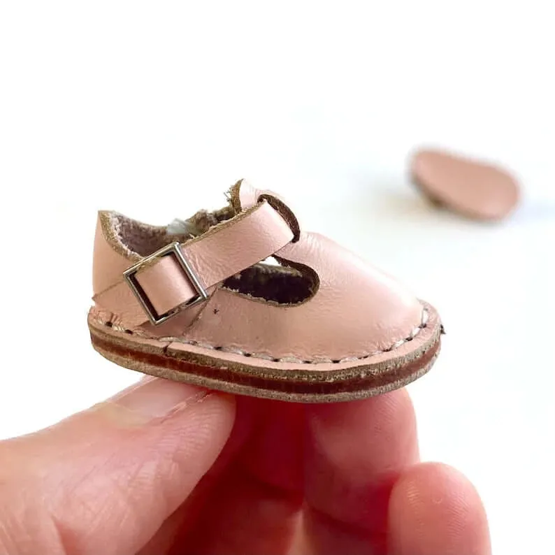 Tiny leather doll shoes Pink buckle shoes 1/6 scale