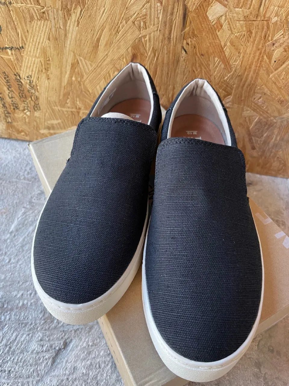 Toms men Lomas Black Heritage Canvas Shoes