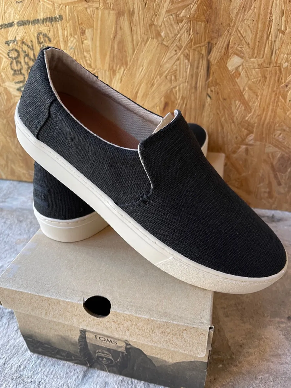 Toms men Lomas Black Heritage Canvas Shoes