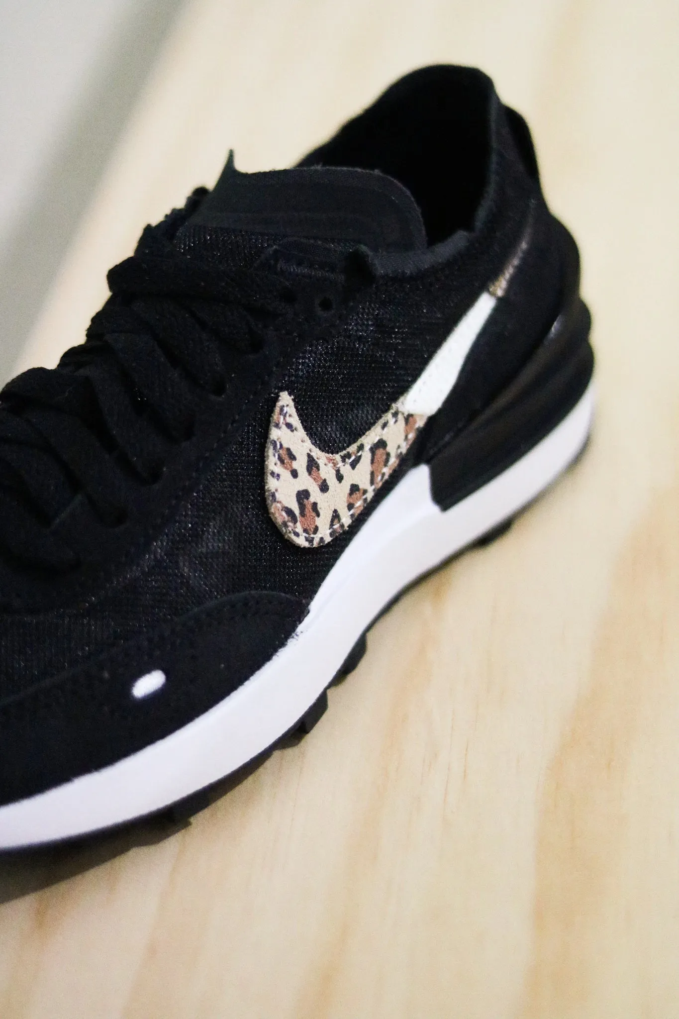 W NIKE WAFFLE ONE SE "BLACK LEOPARD"