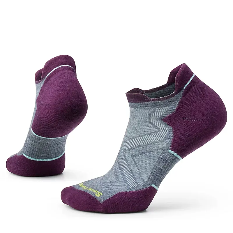 W Run Targeted Cushion Low Ankle Socks