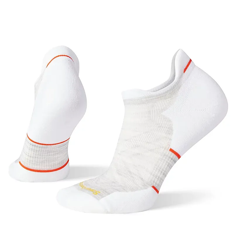 W Run Targeted Cushion Low Ankle Socks